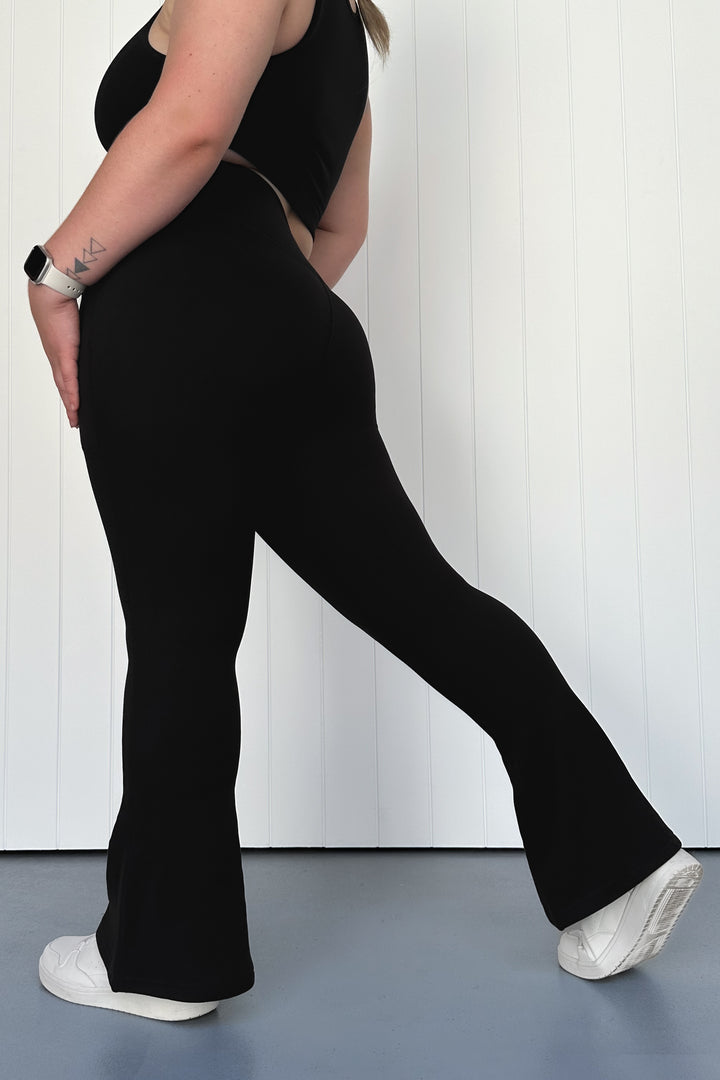 Black - Fleece - Regular Flarey Leggings - Pockets