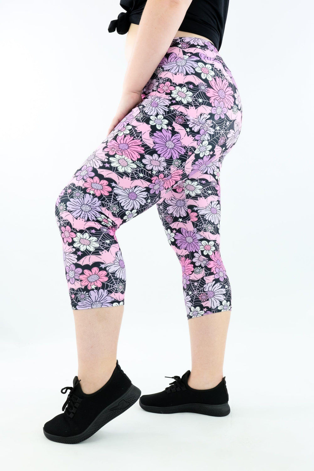 Pretty Scary - Casual - Capri Leggings - Pockets Casual Capri Leggings - Pockets Pawlie