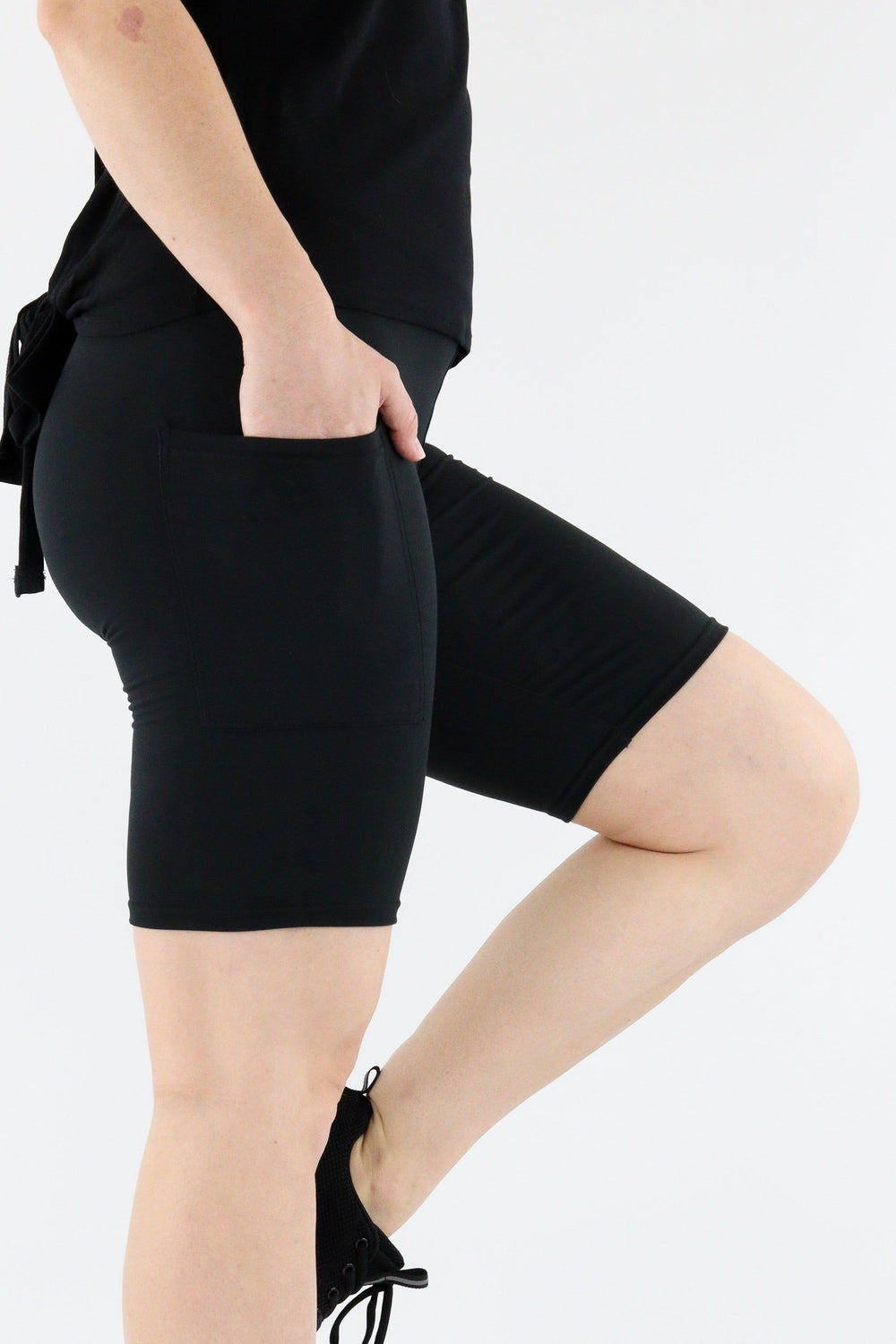 Plain Black - Casual - Long Shorts - Pockets Casual Shorts - Pockets Pawlie