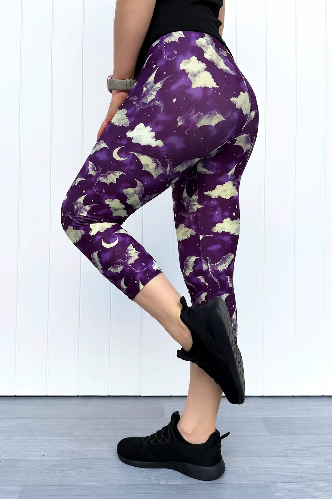 Dragon Wing - Casual - Capri Leggings