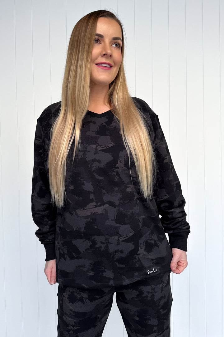 Darkling - Fleece Jumper - V-neck (Imperfect)