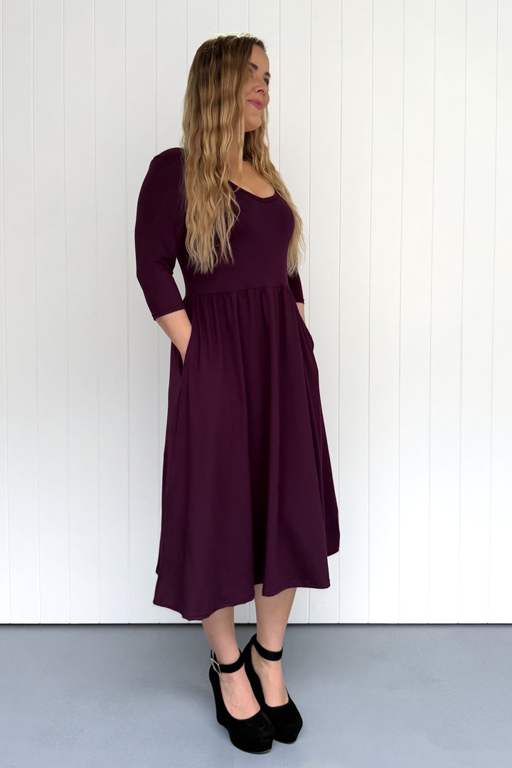 Plum - 3/4 Sleeve - Midi Dress - Pockets