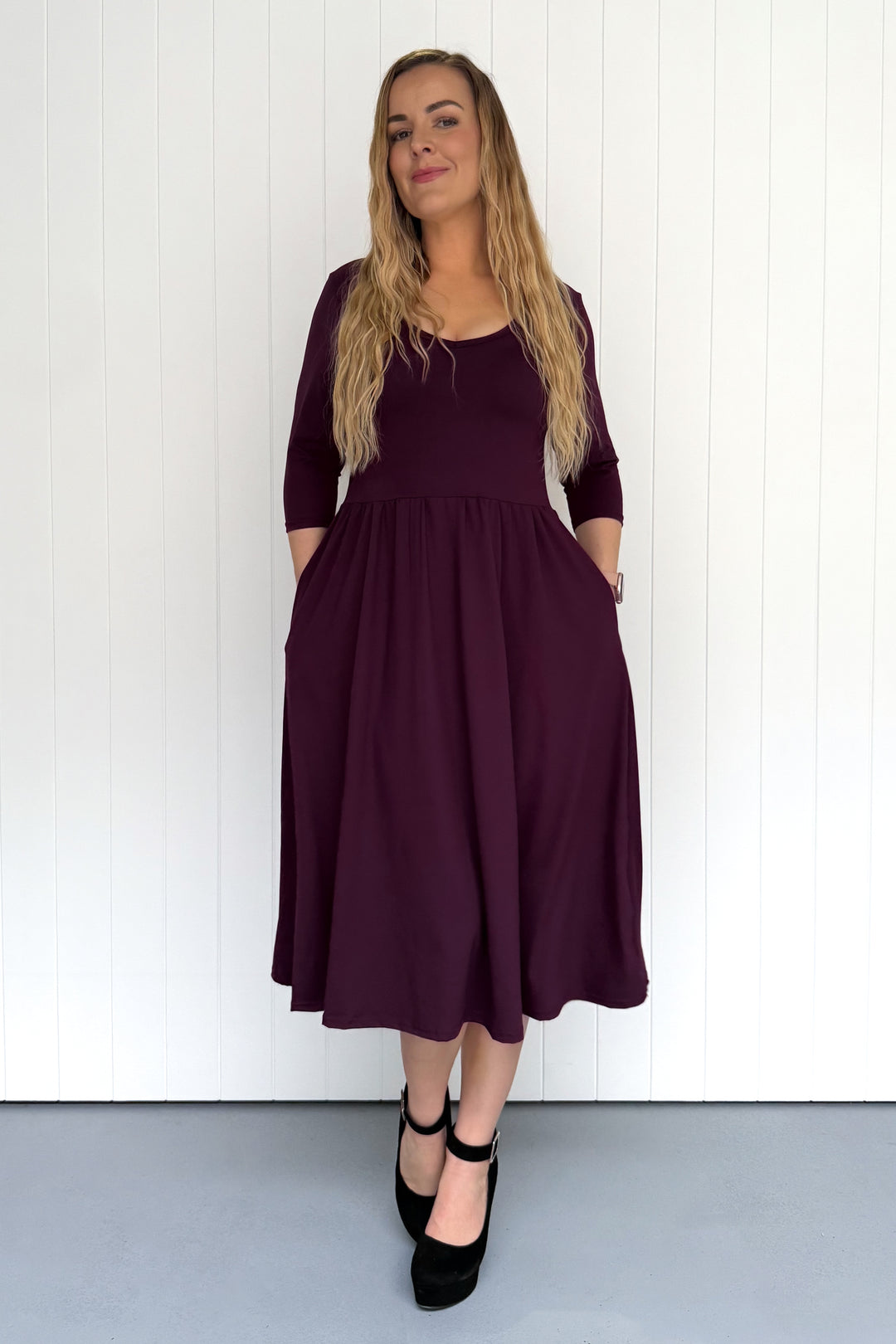 Plum - 3/4 Sleeve - Midi Dress - Pockets