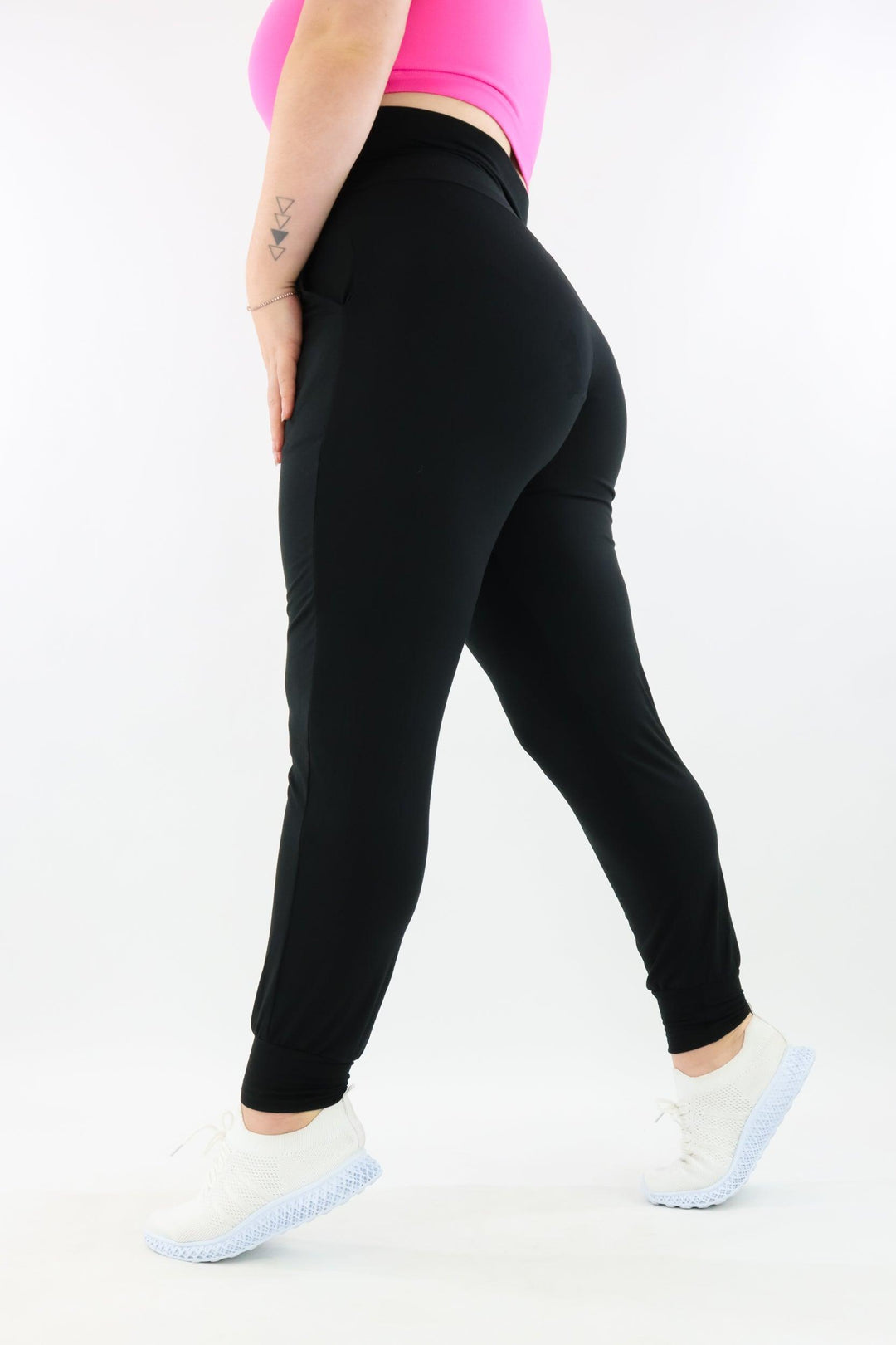 Black - Wide Leg Joggers - Pockets