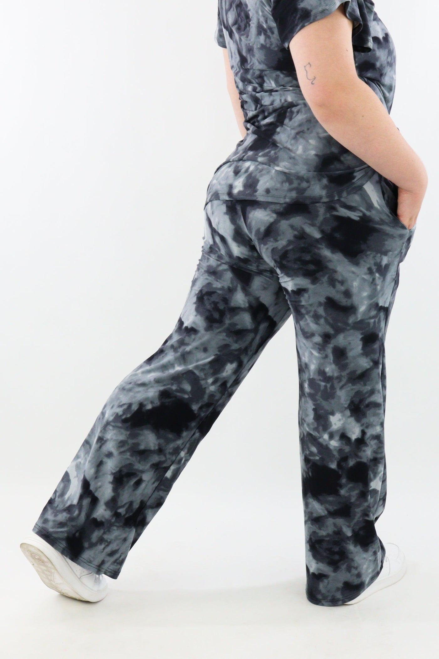 Stormy Tie Dye Lounge Pants Pockets Pawlie