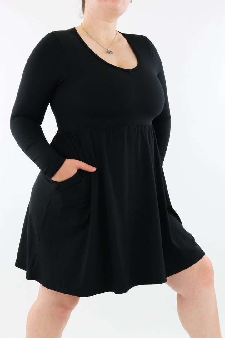 Black - Mini Dress - Long Sleeve - Pockets