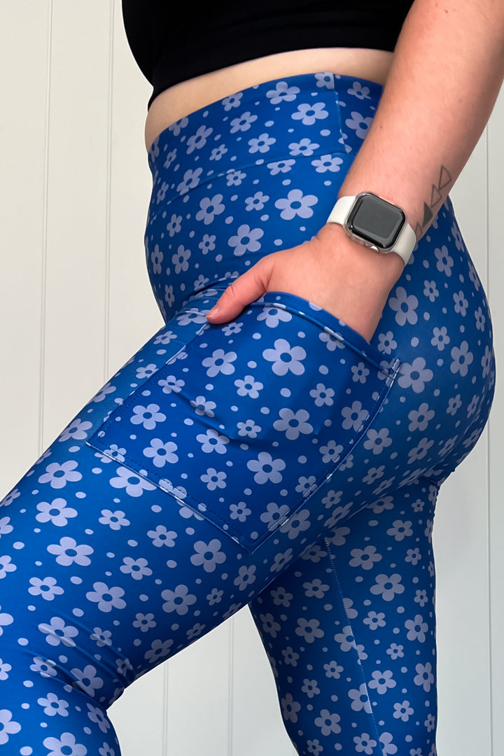Navy Daisy Confetti - Casual - Capri Leggings - Pockets