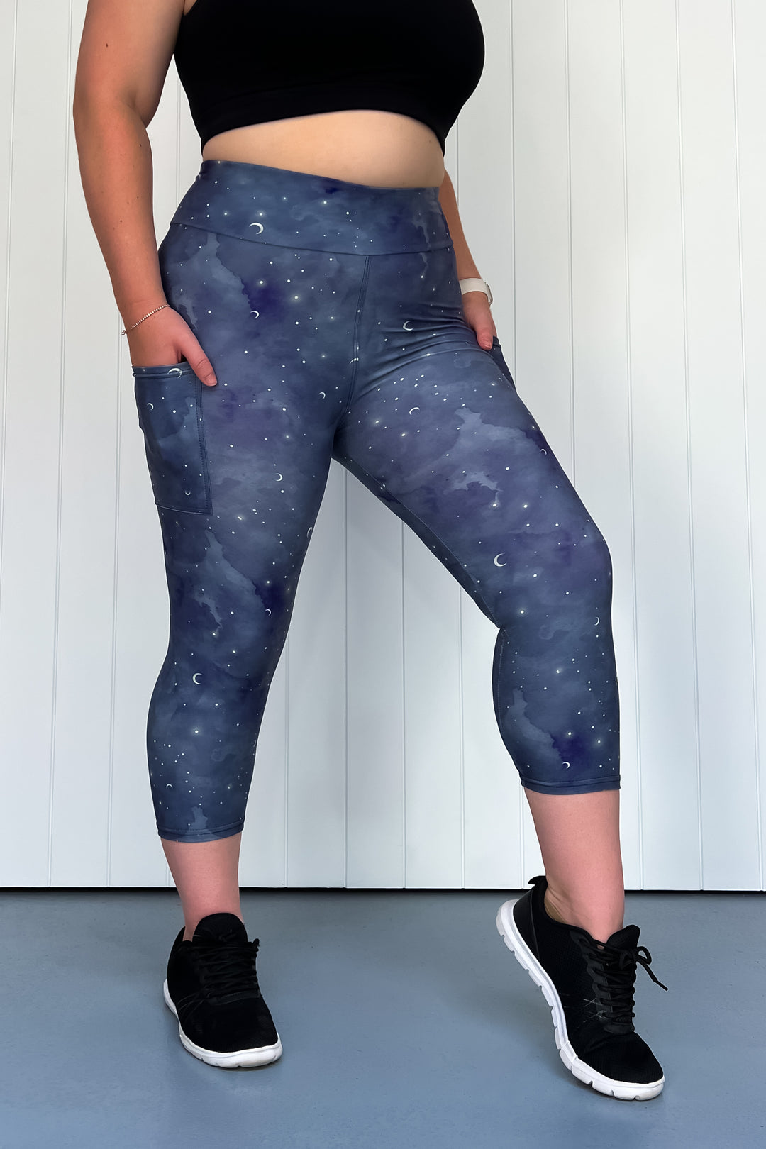 Midnight Dreams - Casual - Capri Leggings - Pockets