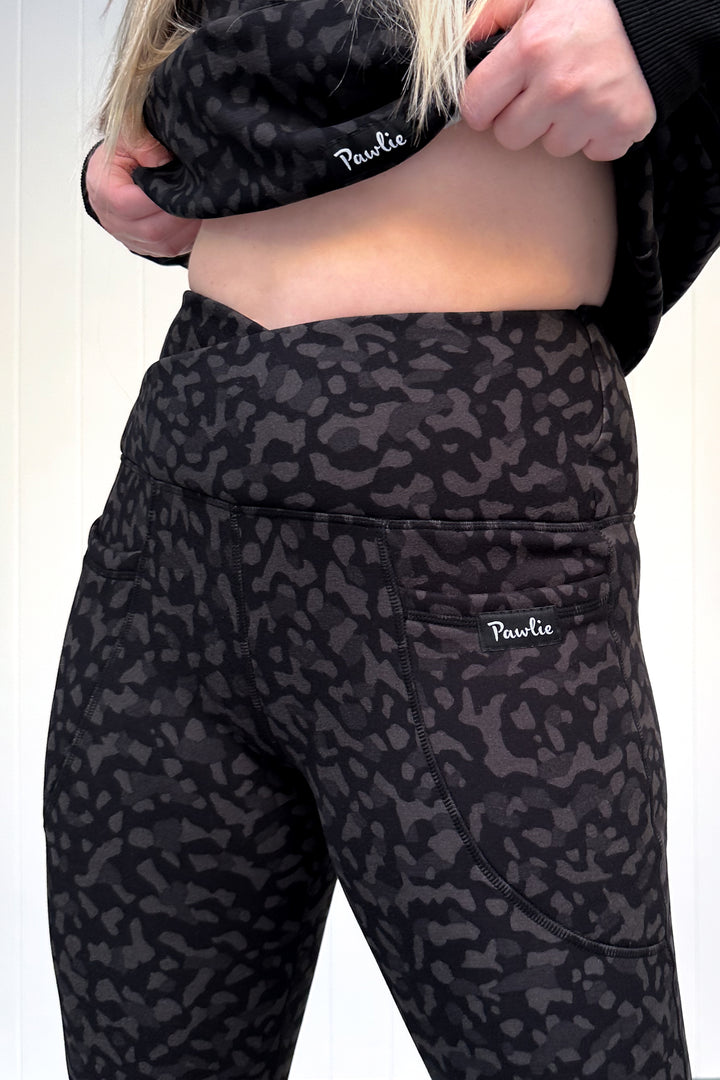 Black Panther - Fleece - Long Flarey Leggings - Pockets