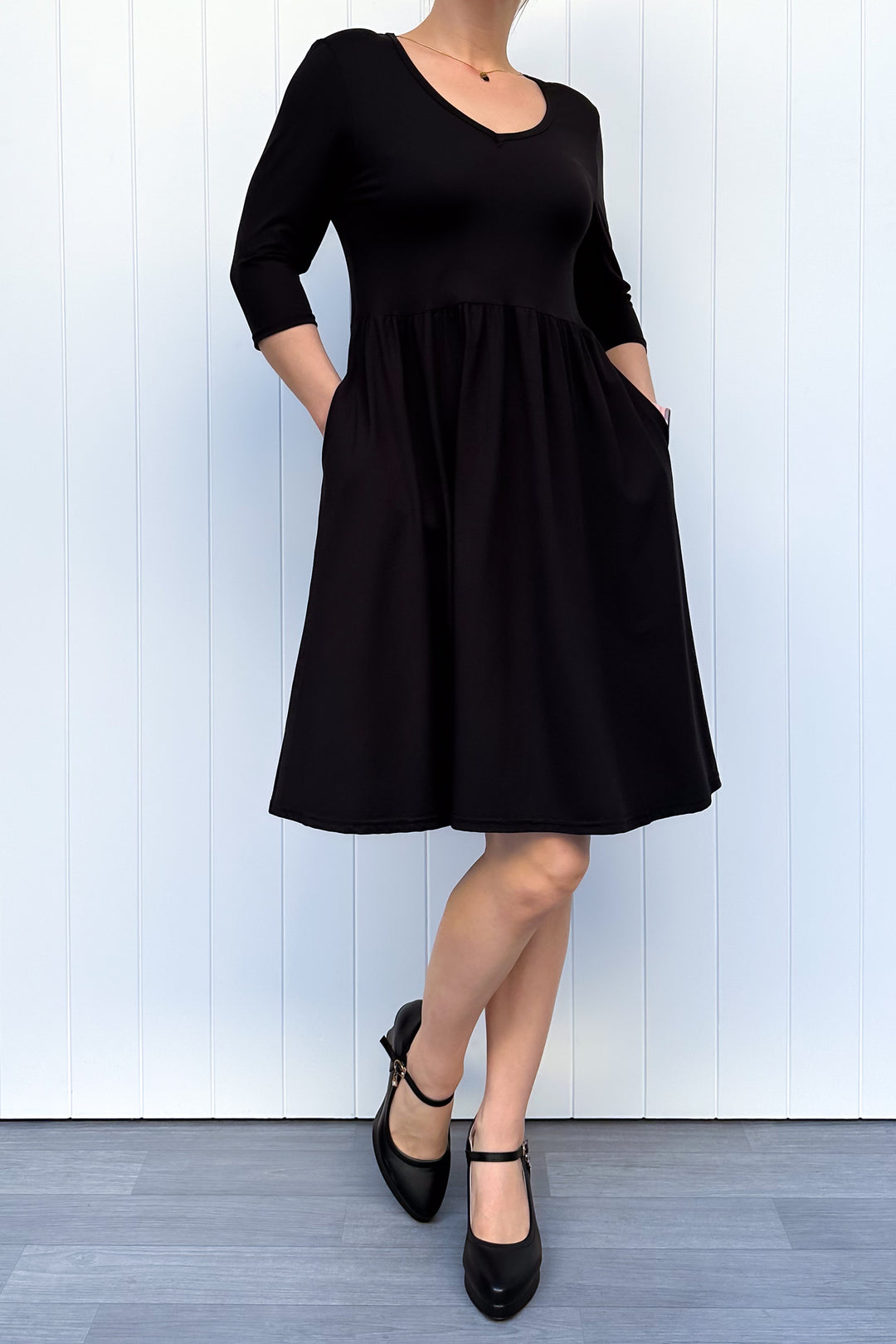 Black 3/4 Sleeve Knee Dress