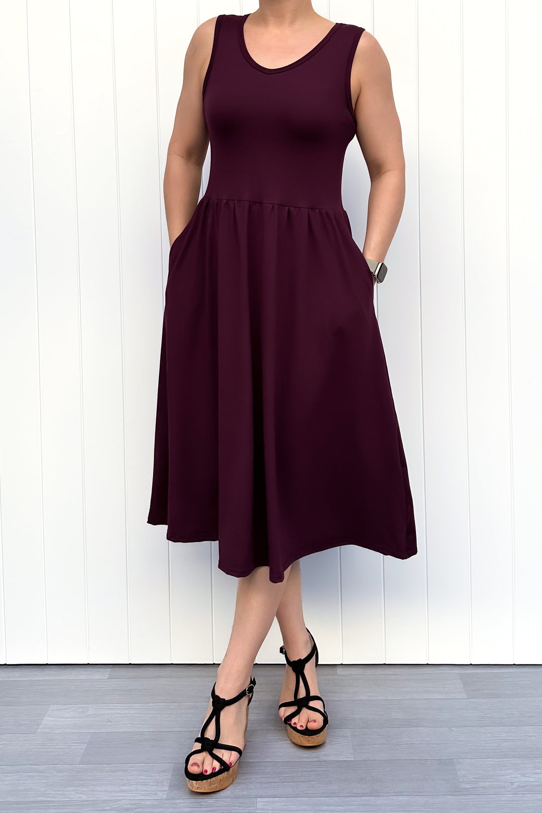 Plum - Sleeveless Midi Dress - Pockets