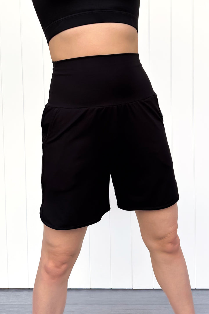 Black - Jogger Shorts - Pockets