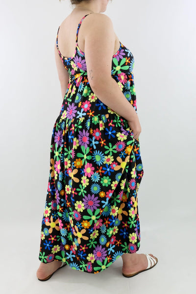 Flower Power - Strappy Maxi Dress - Pockets