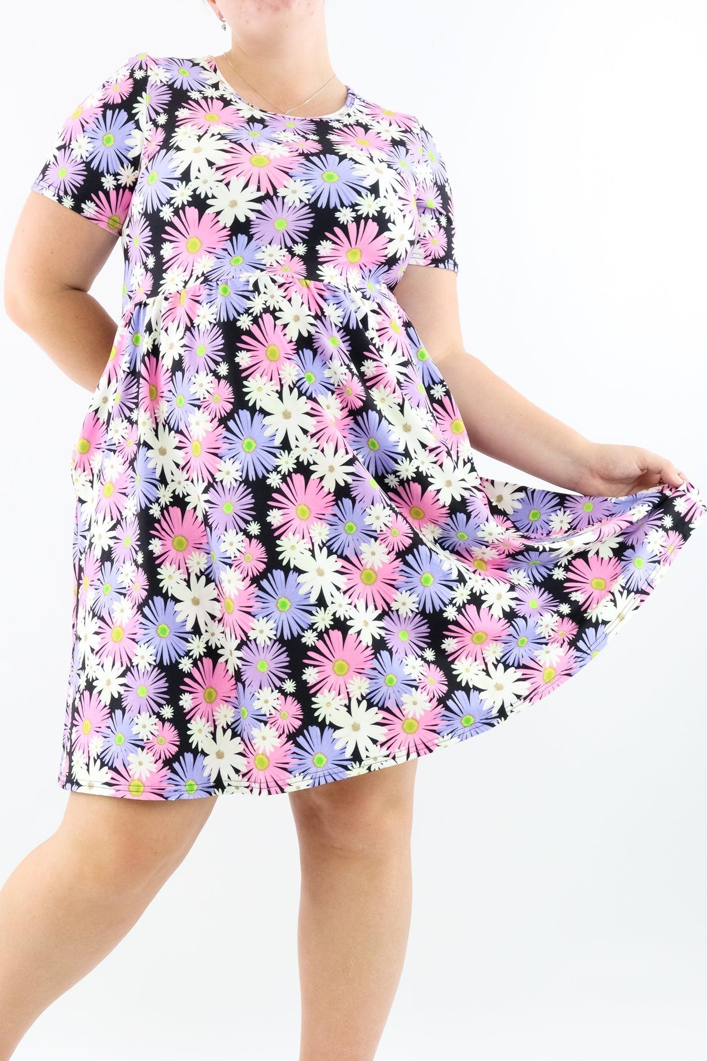 Darling Daisy - Short Sleeve Skater Dress - Knee Length - Side Pockets - Pawlie