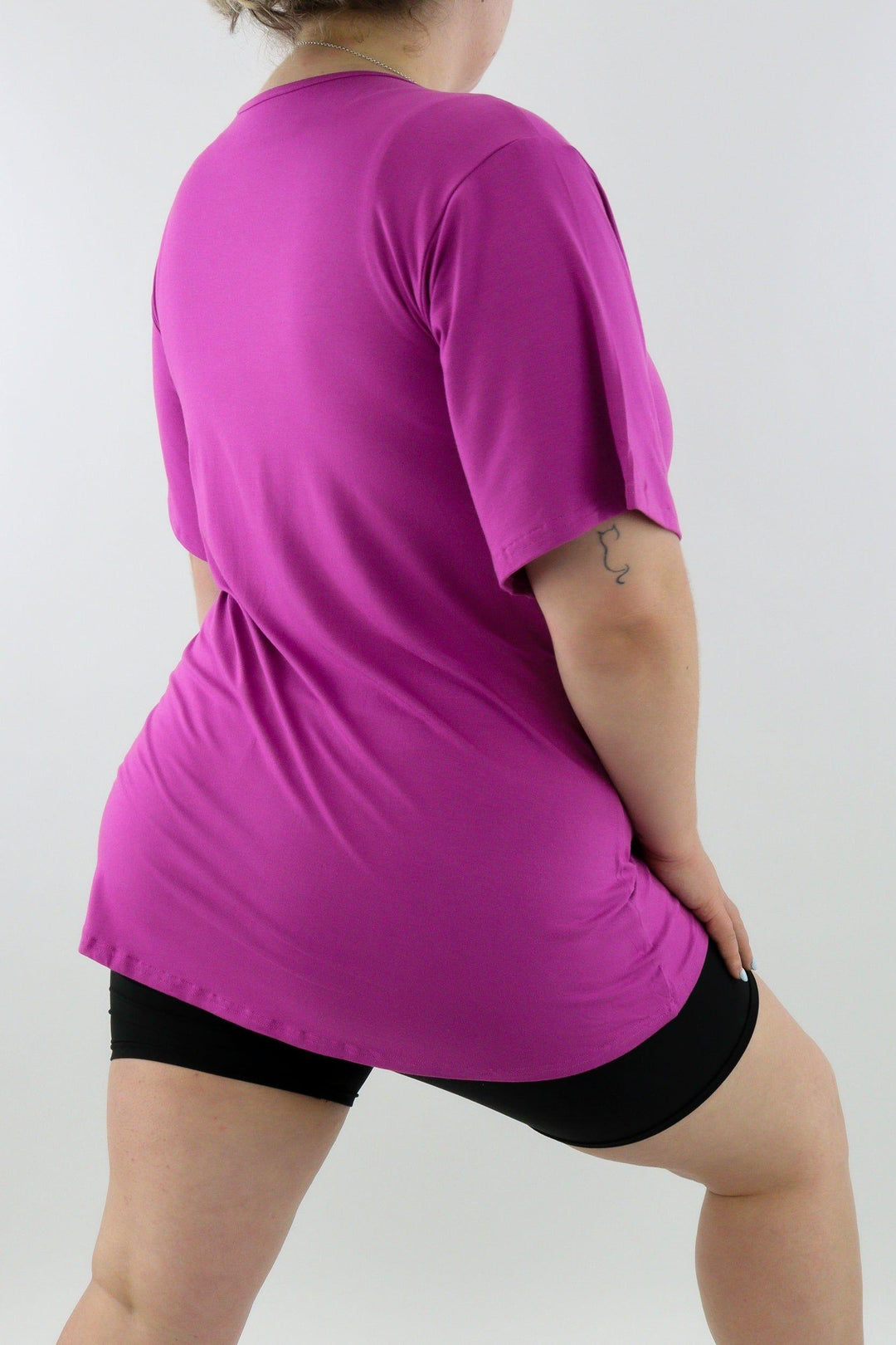 Magenta - T-shirt - V-neck - Long - Wide Sleeve - 