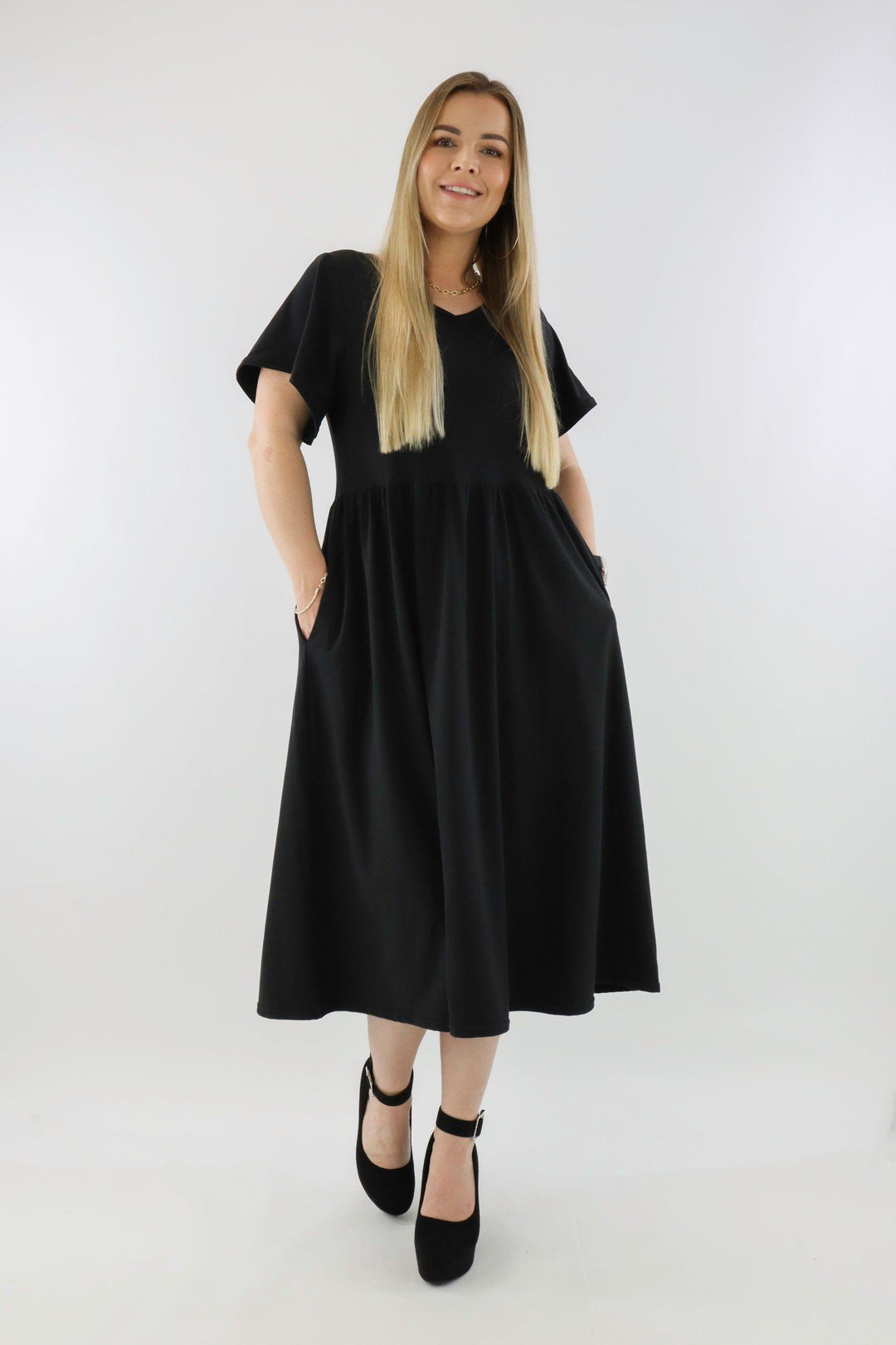 Black - V-neck - Flutter Sleeve A-Line Dress - Pockets