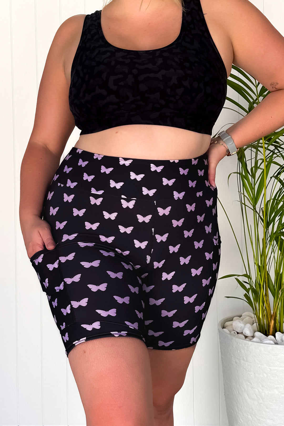 Butterfly Imprint - Casual - Mid Shorts - Pockets