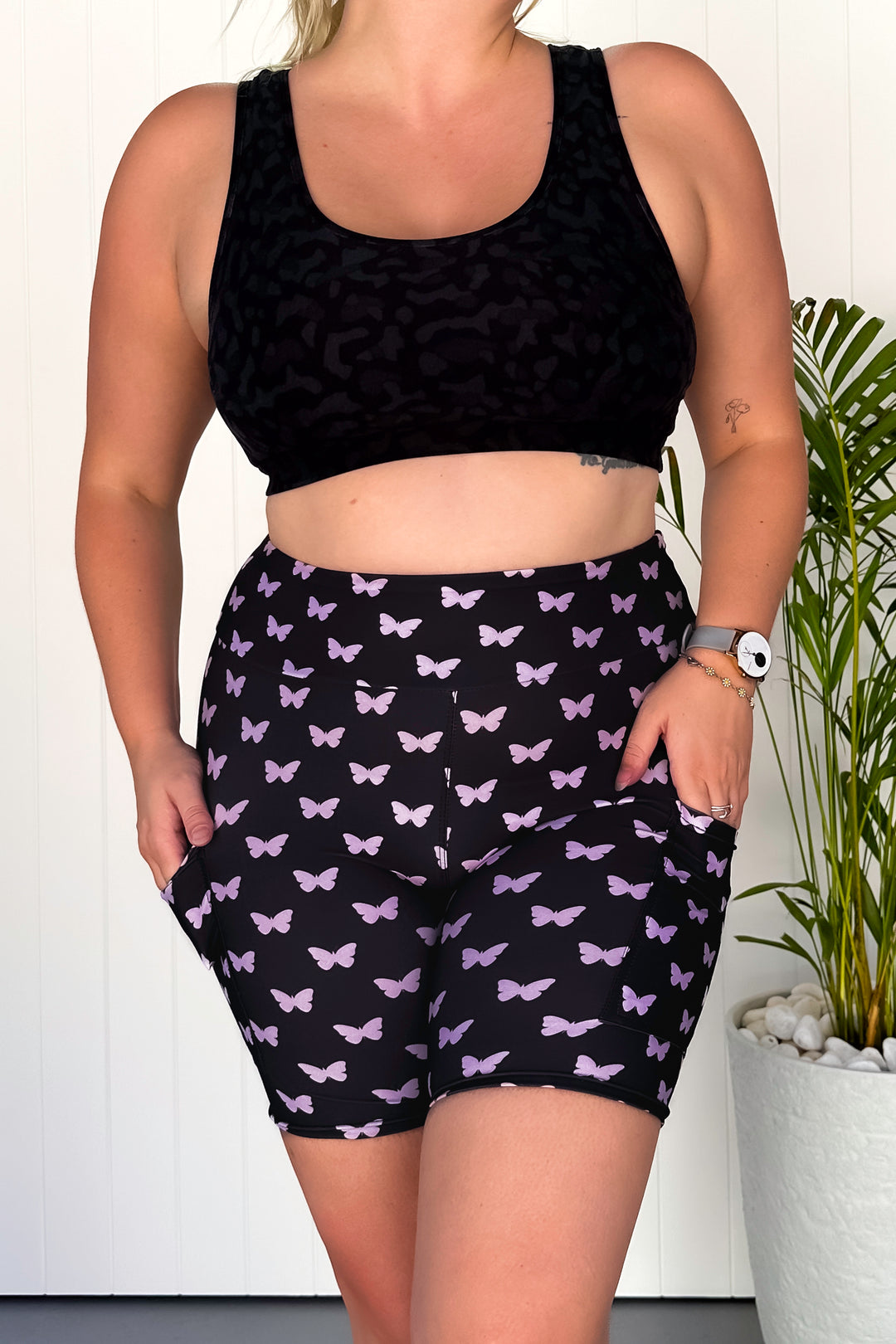 Butterfly Imprint - Casual - Mid Shorts - Pockets