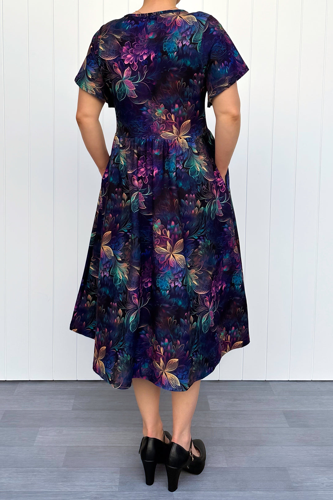 Spectral Garden - Midi Dress - Flutter Sleeve - Pockets