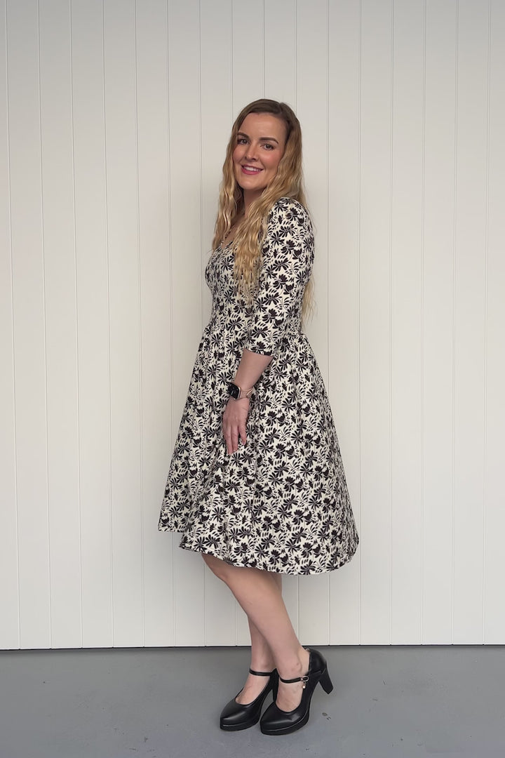 Ivory Onyx Blossom - 3/4 Sleeve - Knee Length Dress - Pockets