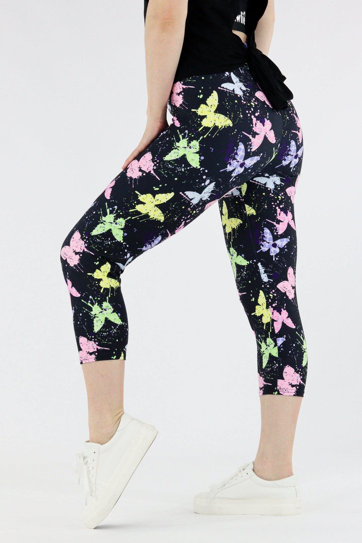 Butterfly Art - Casual Capri Leggings Casual Capri Leggings Pawlie   