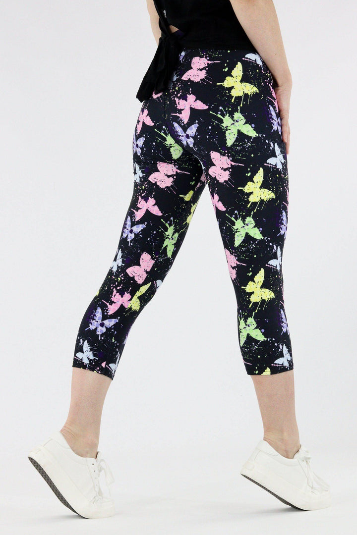 Butterfly Art - Casual Capri Leggings Casual Capri Leggings Pawlie   