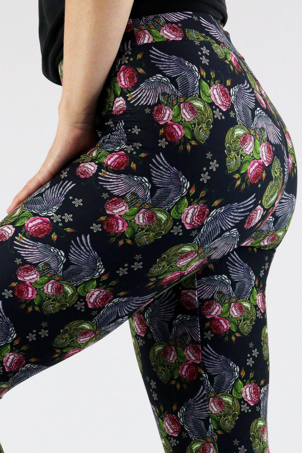 Angel Skull - Casual Capri Leggings Casual Capri Leggings Pawlie   