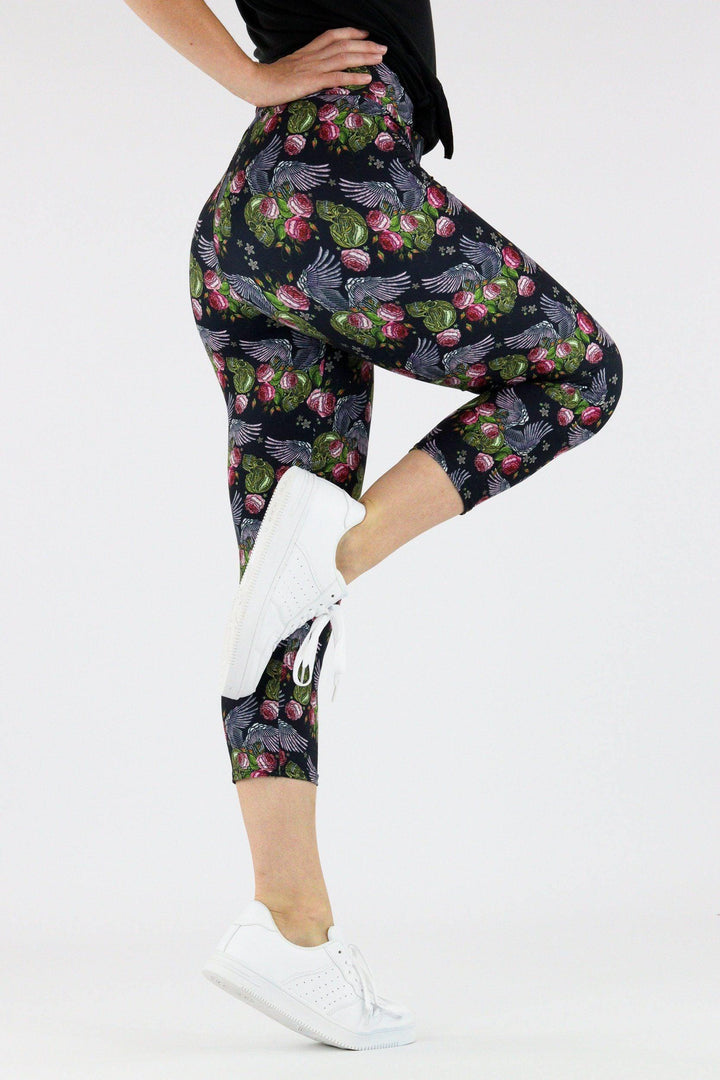 Angel Skull - Casual Capri Leggings Casual Capri Leggings Pawlie   