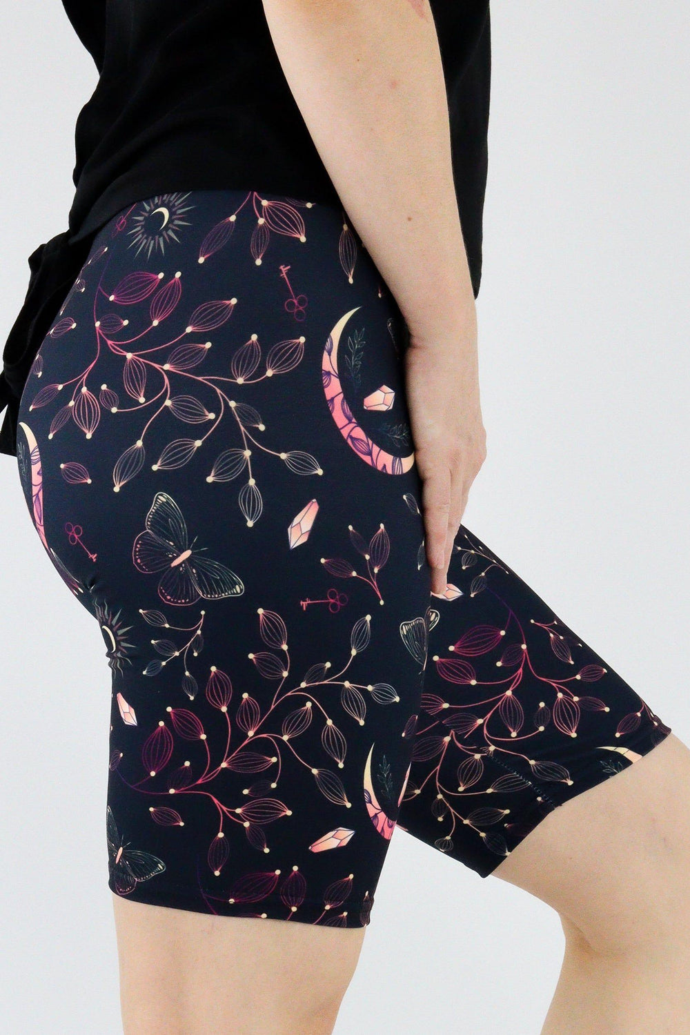 Mystical Fortunes - Casual - Long Shorts Casual Shorts Pawlie   