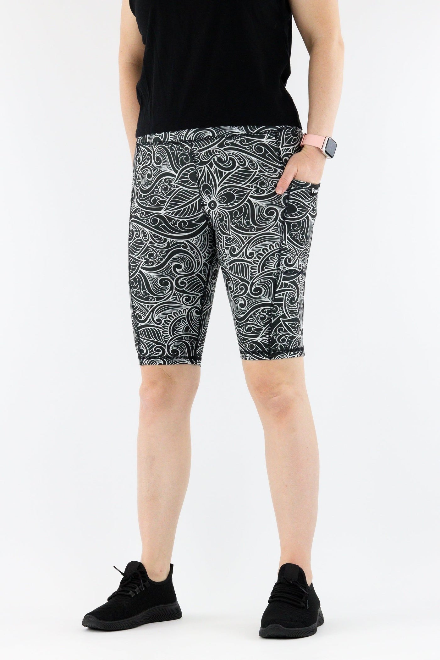 Monochrome Paisley - Hybrid 1.0 - Leg Pockets - Long Shorts Hybrid Shorts Pawlie   