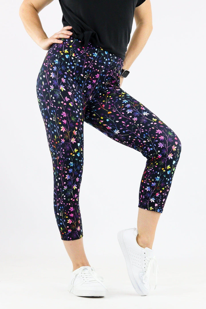 Little Leaves - Casual Capri Leggings Casual Capri Leggings Pawlie   