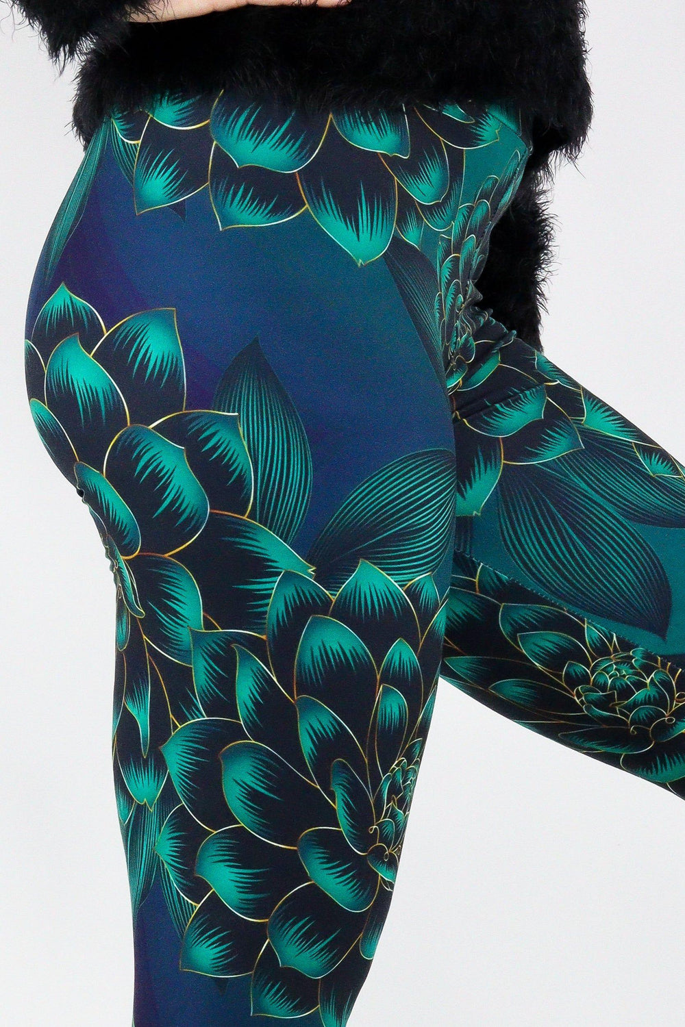 Dashing Delilah - Casual Capri Leggings Casual Capri Leggings Pawlie   