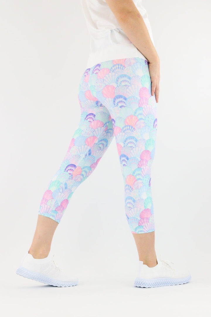 Seashells - Casual Capri Leggings Casual Capri Leggings Pawlie   